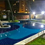 Cobertura duplex com piscina a beira-mar de Guaxuma